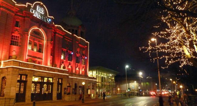 His Majestys Theatre at night